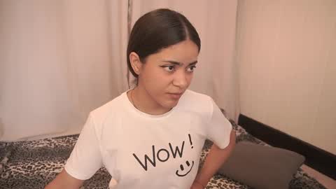 Snapshot of hecate333 chatting on 10/16/25, 09:10 hecate333 online show from 10/16/25, 09:10