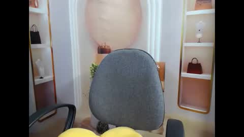 Snapshot of hechin chatting on 03/14/26, 03:17 love bug online show from 03/14/26, 03:17