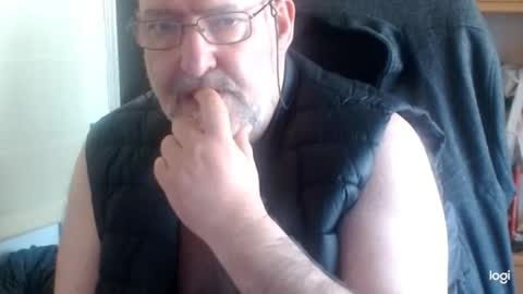 Snapshot of hechizodeluz chatting on 04/19/26, 03:11 Hechizo online show from 04/19/26, 03:11