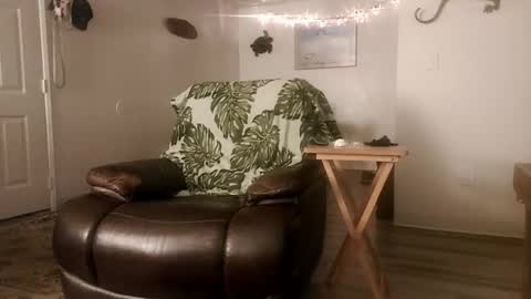 Snapshot of hechoin chatting on 11/05/25, 05:51 hechoin online show from 11/05/25, 05:51