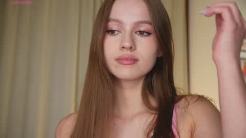 Snapshot of hecola chatting on 03/19/26, 01:26 Nika next stream 200pm GMT online show from 03/19/26, 01:26