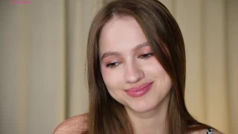 Snapshot of hecola chatting on 04/04/26, 01:08 Nika next stream 200pm GMT online show from 04/04/26, 01:08