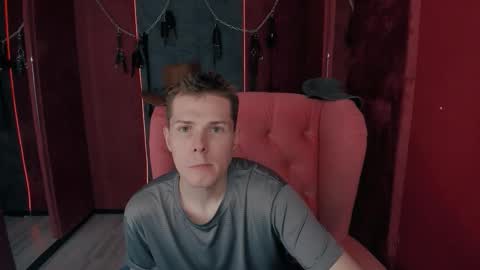 Hector online show from 11/11/25, 11:43