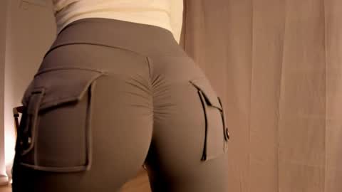 Jeen online show from 12/29/24, 02:21