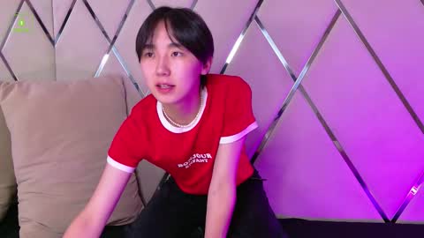 HEEJIN online show from 09/23/25, 08:34