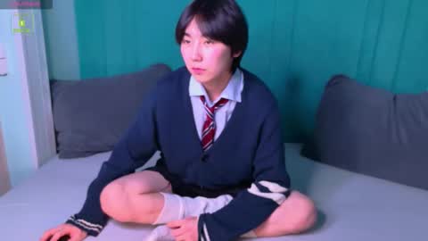 HEEJIN online show from 11/28/25, 08:22