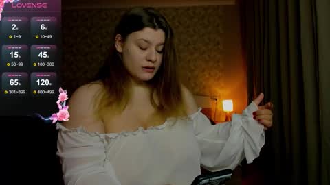 Snapshot of heelga chatting on 11/05/25, 10:54 heelga online show from 11/05/25, 10:54