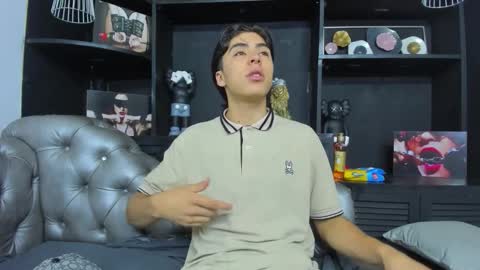 heellboy_ online show from 11/09/25, 01:26