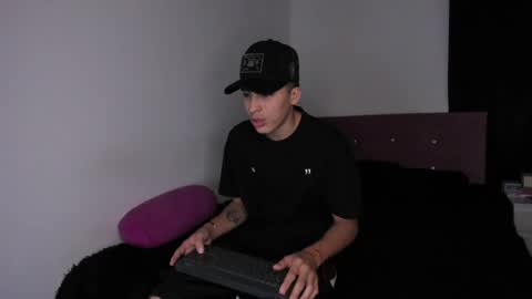 Snapshot of heellboy_ chatting on 04/06/26, 05:08 heellboy_ online show from 04/06/26, 05:08