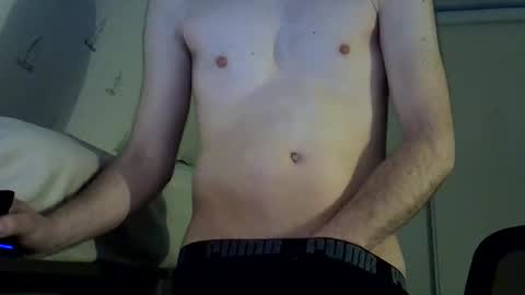 Snapshot of hefelin chatting on 12/13/25, 09:20 hefelin online show from 12/13/25, 09:20