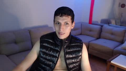 hefesto_69 online show from 12/27/24, 02:58