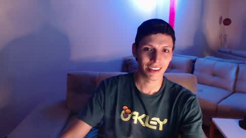 hefesto_69 online show from 02/08/25, 01:54