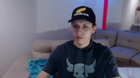 hefesto_69 online show from 03/01/25, 08:42