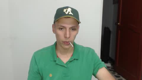 hefesto_69 online show from 10/25/25, 12:29