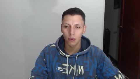 hefesto_69 online show from 11/04/25, 03:49