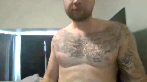 Snapshot of heffy56105232 chatting on 12/18/25, 05:41 Magic Mike online show from 12/18/25, 05:41