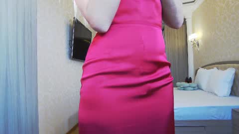 Snapshot of hefner_girl chatting on 07/22/26, 05:10 Helen online show from 07/22/26, 05:10