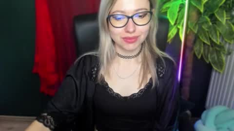 Snapshot of heidi_pleasure chatting on 03/24/26, 05:56 Heidi online show from 03/24/26, 05:56