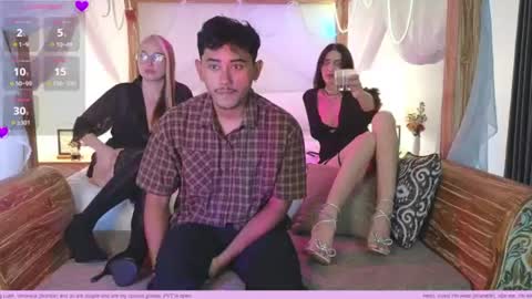 Heidi brunette Foxy red head and Carrie blondie online show from 06/19/26, 03:33