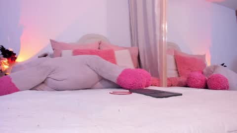 Anny Ferreiro online show from 10/27/25, 10:47