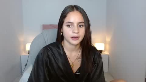 Snapshot of heidy_hoiss chatting on 12/20/24, 11:47 Heidy online show from 12/20/24, 11:47