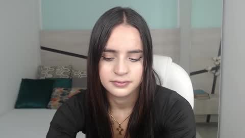 Snapshot of heidy_hoiss chatting on 02/08/25, 08:21 Heidy online show from 02/08/25, 08:21