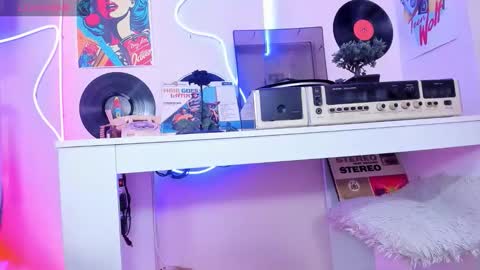 Sara online show from 02/14/26, 09:22