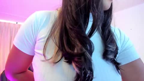 Snapshot of heidyblue chatting on 02/11/25, 06:22 online show from 02/11/25, 06:22