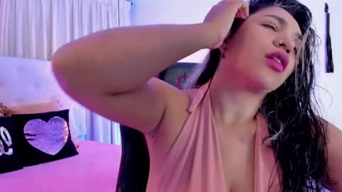 Snapshot of heidyblue chatting on 03/10/25, 07:50 online show from 03/10/25, 07:50