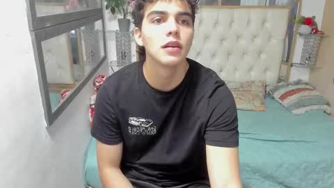 heiker_ online show from 10/10/25, 02:54