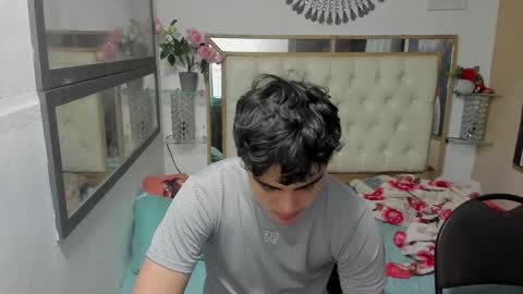 heiker_ online show from 10/25/25, 03:14