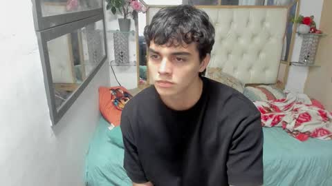 heiker_ online show from 10/26/25, 02:17