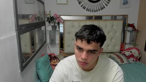 heiker_ online show from 10/28/25, 02:59