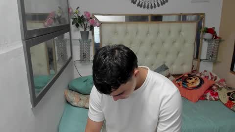 Snapshot of heiker_ chatting on 11/05/25, 02:22 heiker_ online show from 11/05/25, 02:22