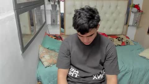 Snapshot of heiker_ chatting on 11/09/25, 01:48 heiker_ online show from 11/09/25, 01:48