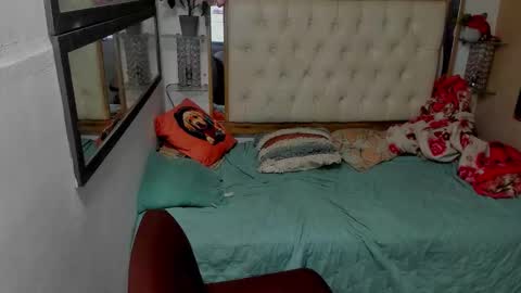 Snapshot of heiker_ chatting on 12/02/25, 03:12 heiker_ online show from 12/02/25, 03:12