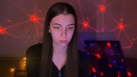 Snapshot of heileymeow chatting on 12/05/24, 06:44 Heiley online show from 12/05/24, 06:44