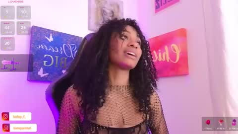 Snapshot of heily_fox chatting on 02/02/25, 10:02 HEILY  online show from 02/02/25, 10:02