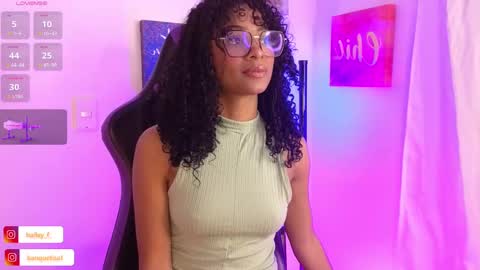 Snapshot of heily_fox chatting on 02/05/25, 06:56 HEILY  online show from 02/05/25, 06:56