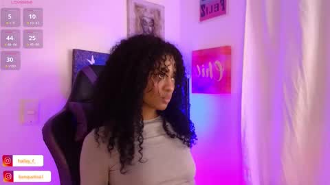 Snapshot of heily_fox chatting on 02/07/25, 11:01 HEILY  online show from 02/07/25, 11:01