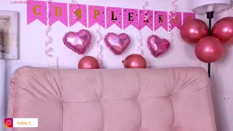 Snapshot of heily_fox chatting on 03/05/25, 07:27 HEILY  online show from 03/05/25, 07:27