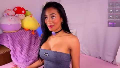 Snapshot of heily_fox chatting on 11/09/25, 04:00 HEILY online show from 11/09/25, 04:00