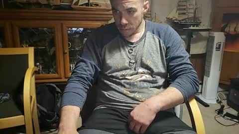 Snapshot of heisherrmann chatting on 04/19/26, 06:56 xxScubaStevexx online show from 04/19/26, 06:56