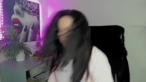 Helen online show from 09/18/25, 05:42