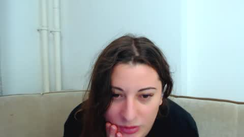 Snapshot of helen_adams_ chatting on 12/11/24, 04:39 helen_adams_ online show from 12/11/24, 04:39