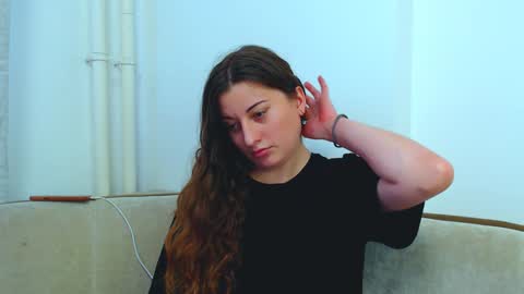 Snapshot of helen_adams_ chatting on 01/15/25, 11:00 helen_adams_ online show from 01/15/25, 11:00