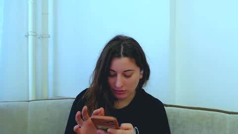 Snapshot of helen_adams_ chatting on 02/23/25, 09:00 helen_adams_ online show from 02/23/25, 09:00