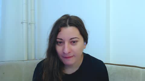 Snapshot of helen_adams_ chatting on 03/05/25, 08:10 helen_adams_ online show from 03/05/25, 08:10