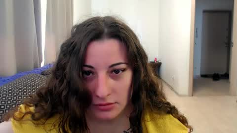 helen_adams_ online show from 05/18/26, 06:08