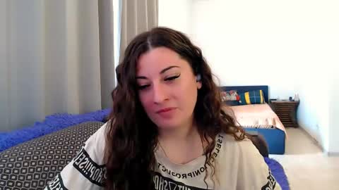 helen_adams_ online show from 06/02/26, 06:48